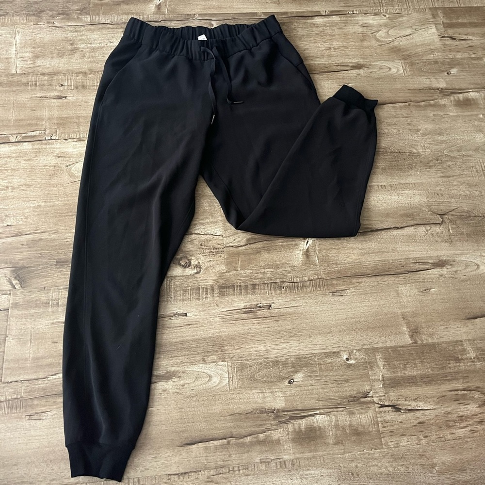 On the Fly joggers *woven sz 8
